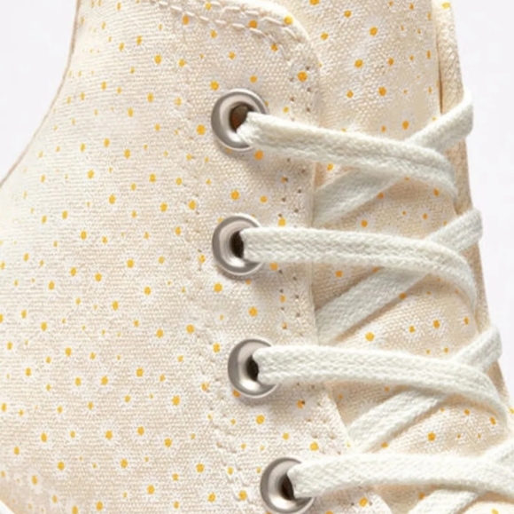 Converse Run Star Hike Hi Platform Daisy Women's Sz: / A03340C - Picture 5 of 14